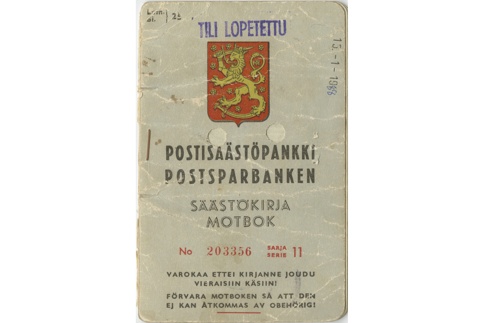 Tili lopetettu -leimalla varustettu Postisäästöpankin säästökirjan kansi